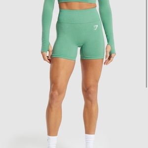 Women’s Gymshark Vital Seamless 2.0 Short Size Medium in Lagoon Green/Marl